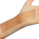 WRIST SUPPORT BRACE ELASTIC LEFT 7" LARGE
