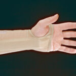 WRIST SUPPORT BRACE FREEDOM LONG ELASTIC RIGHT PEDIATRIC